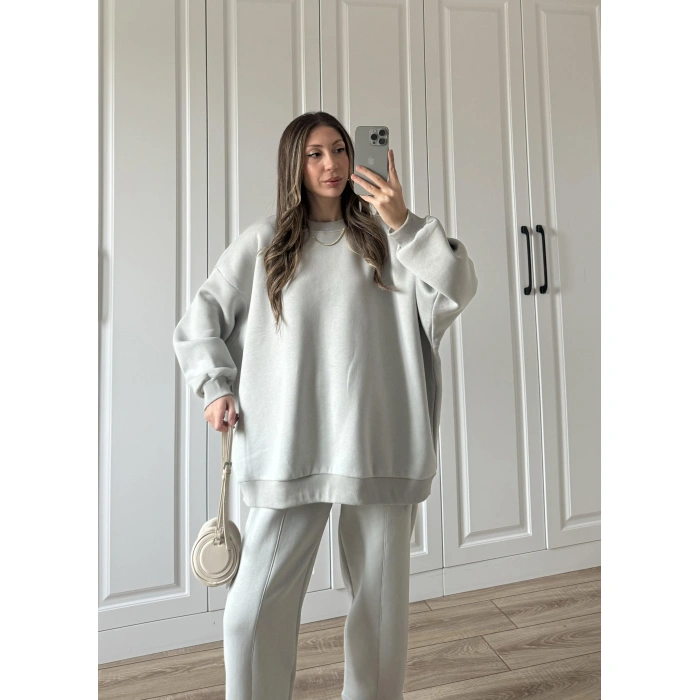 Üç İplik Şardonlu Oversize Gri Takım