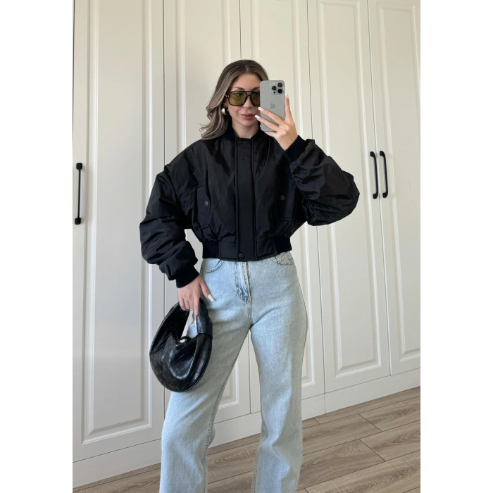 Zr Model. Astarlı Siyah Bomber Ceket