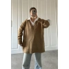 V Yaka Oversize Camel Triko Kazak