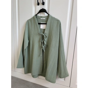 Önü Bağlamalı Mint Yeşili Keten Kimono
