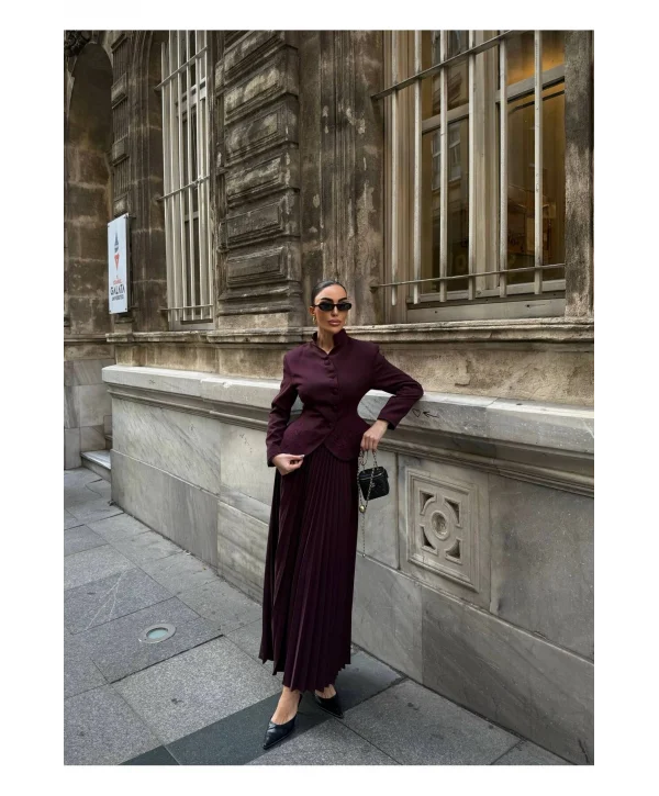 Kadın Bel Oturtmalı Nakış Detaylı Düğmeli Pliseli Uzun Etek & Ceket Takım