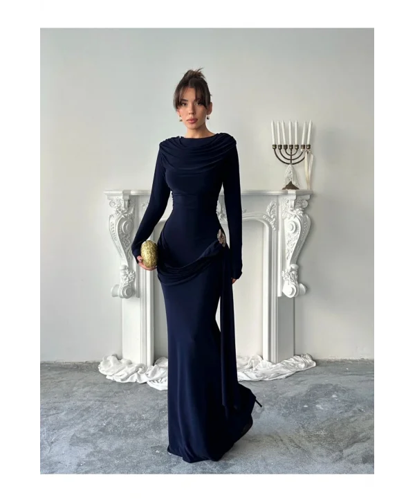 Kadın Drapeli Vücudu Saran Asimetrik Detaylı Uzun Zarif Elbise