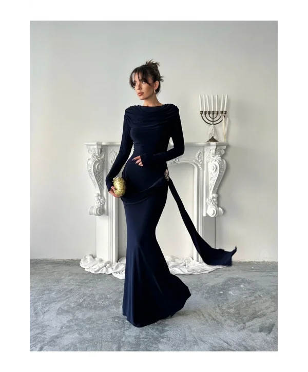 Kadın Drapeli Vücudu Saran Asimetrik Detaylı Uzun Zarif Elbise