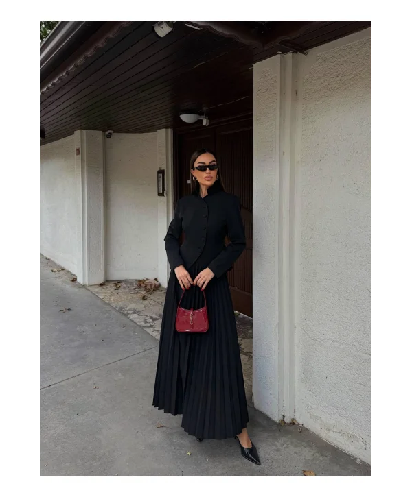 Kadın Nakış Detaylı Bel Oturtmalı Düğmeli Ceket & Pliseli Uzun Etek Takım