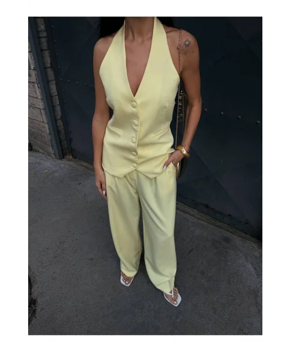 Kadın Sarı Sırtı Açık Yelek Pantolon Takım