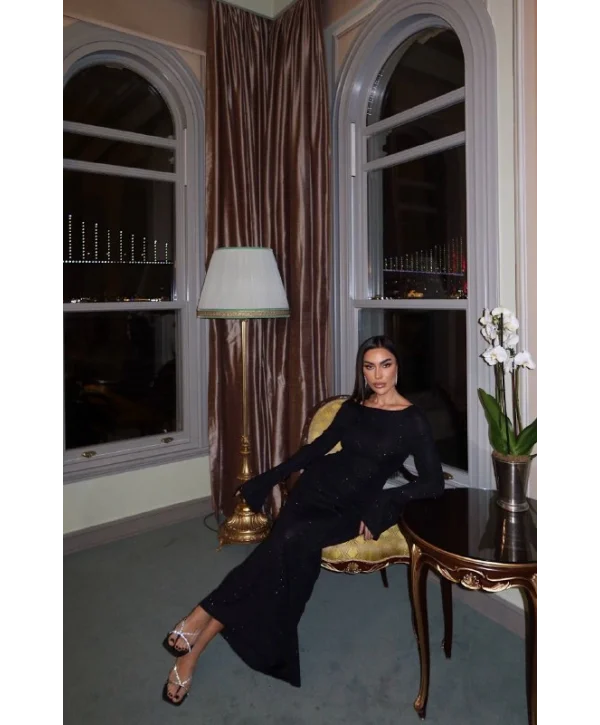 Kadın Siyah Simli Sırt Dekolteli Uzun Elbise