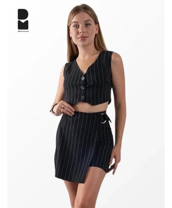 Kadın Siyah Çizgili Crop Yelek