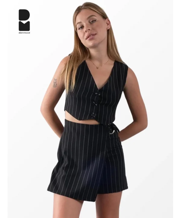 Kadın Siyah Çizgili Crop Yelek