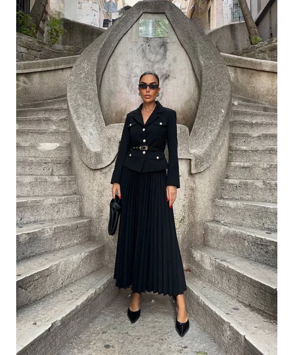 Kadın Siyah Kemerli Blazer Ceket ve Piliseli Takım