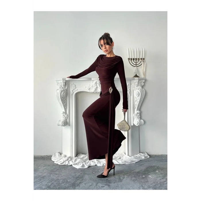 Kadın Drapeli Vücudu Saran Asimetrik Detaylı Uzun Zarif Elbise