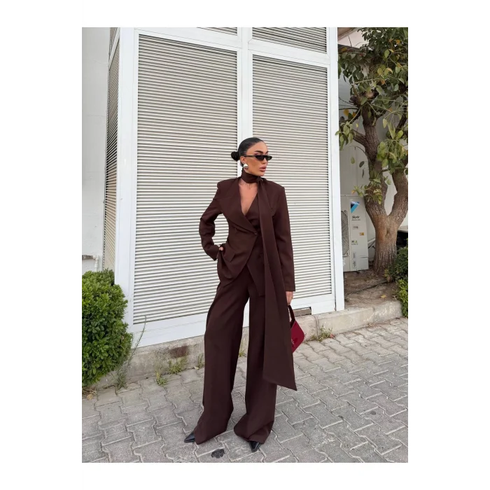 Kadın Modern Tasarım Şal Detaylı Pantolon Ceket Takımı