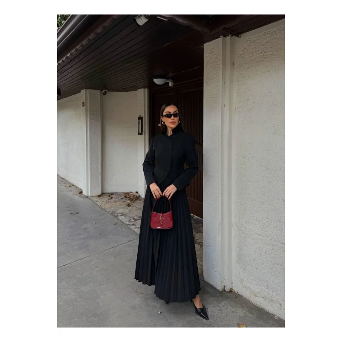 Kadın Nakış Detaylı Bel Oturtmalı Düğmeli Ceket & Pliseli Uzun Etek Takım