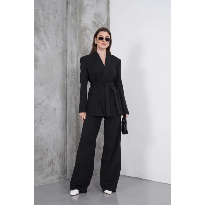 Kadın Siyah Kuşaklı Blazer Ceketli Geniş Paça Şık Takım
