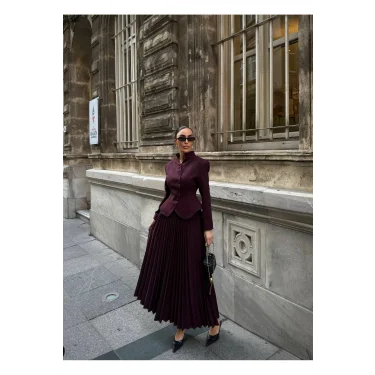 Kadın Bel Oturtmalı Nakış Detaylı Düğmeli Pliseli Uzun Etek & Ceket Takım