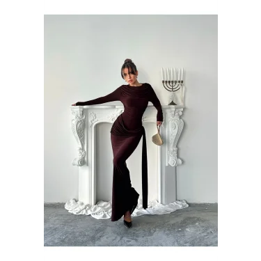 Kadın Drapeli Vücudu Saran Asimetrik Detaylı Uzun Zarif Elbise