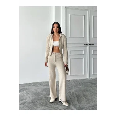 Kadın Fermuarlı Triko Eşofman Takımı – Yüksek Bel, Geniş Paça, Rahat Form