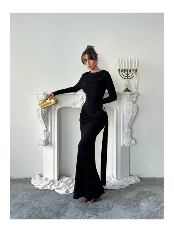 Kadın Drapeli Vücudu Saran Asimetrik Detaylı Uzun Zarif Elbise