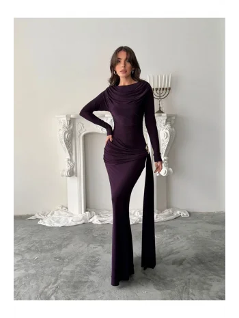 Kadın Drapeli Vücudu Saran Asimetrik Detaylı Uzun Zarif Elbise