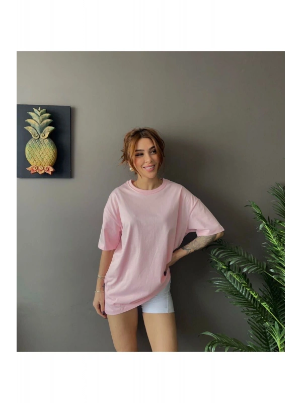 Kadın Oversize Basic Tişört – Salaş Kesim Pamuklu Günlük T-Shirt