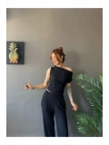 Kadın Waffle Kumaş Kayık Yaka Crop Bluz Pantolon Takım — Rahat Şık Yazlık 2’li Takım