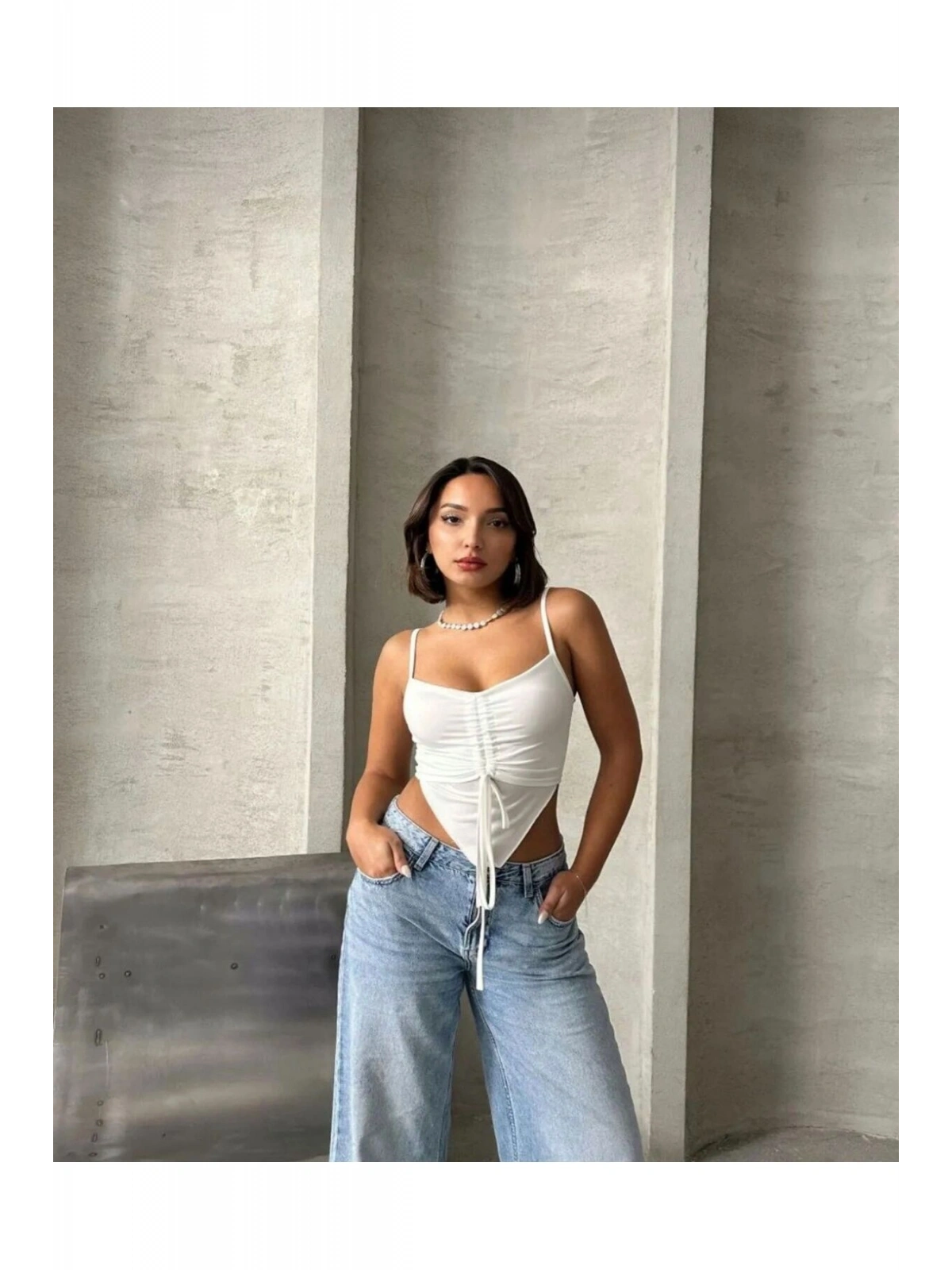 Önü Büzgülü Askılı Crop