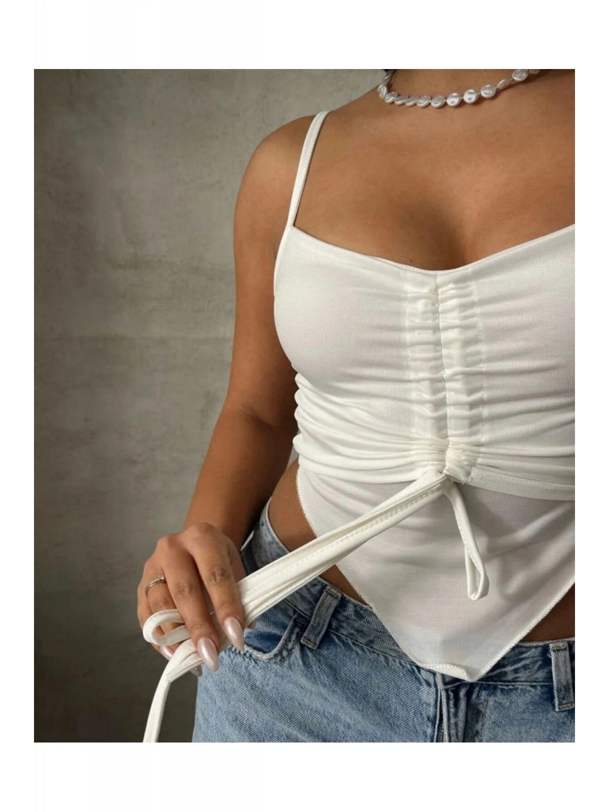 Önü Büzgülü Askılı Crop