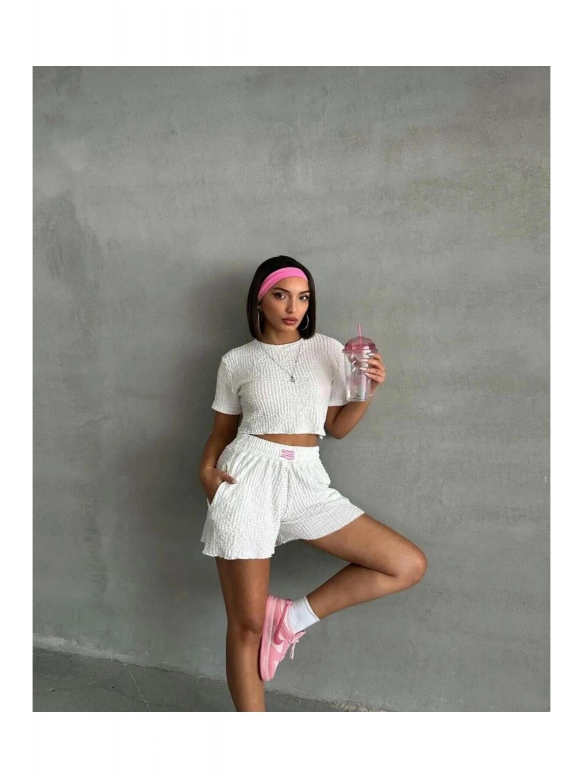 Rahat Fit Dokulu Şortlu Takım