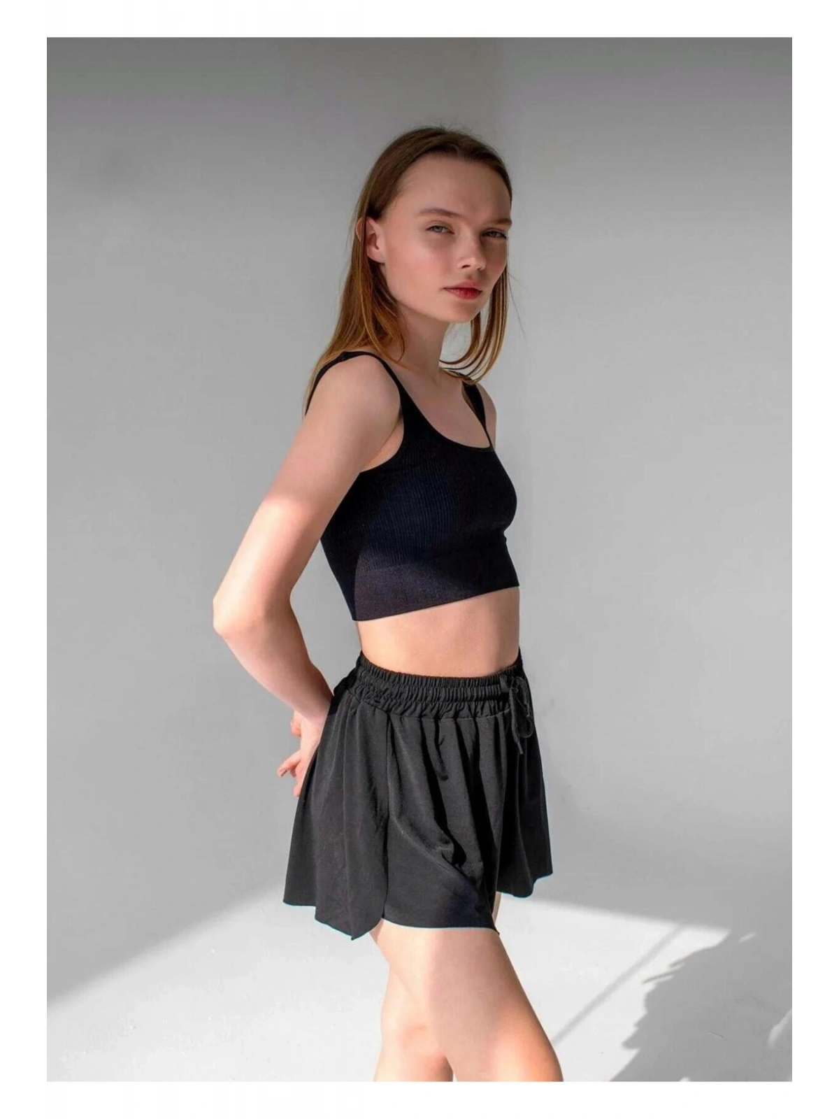 Füme Bol Kesim Taytlı Spor Şort