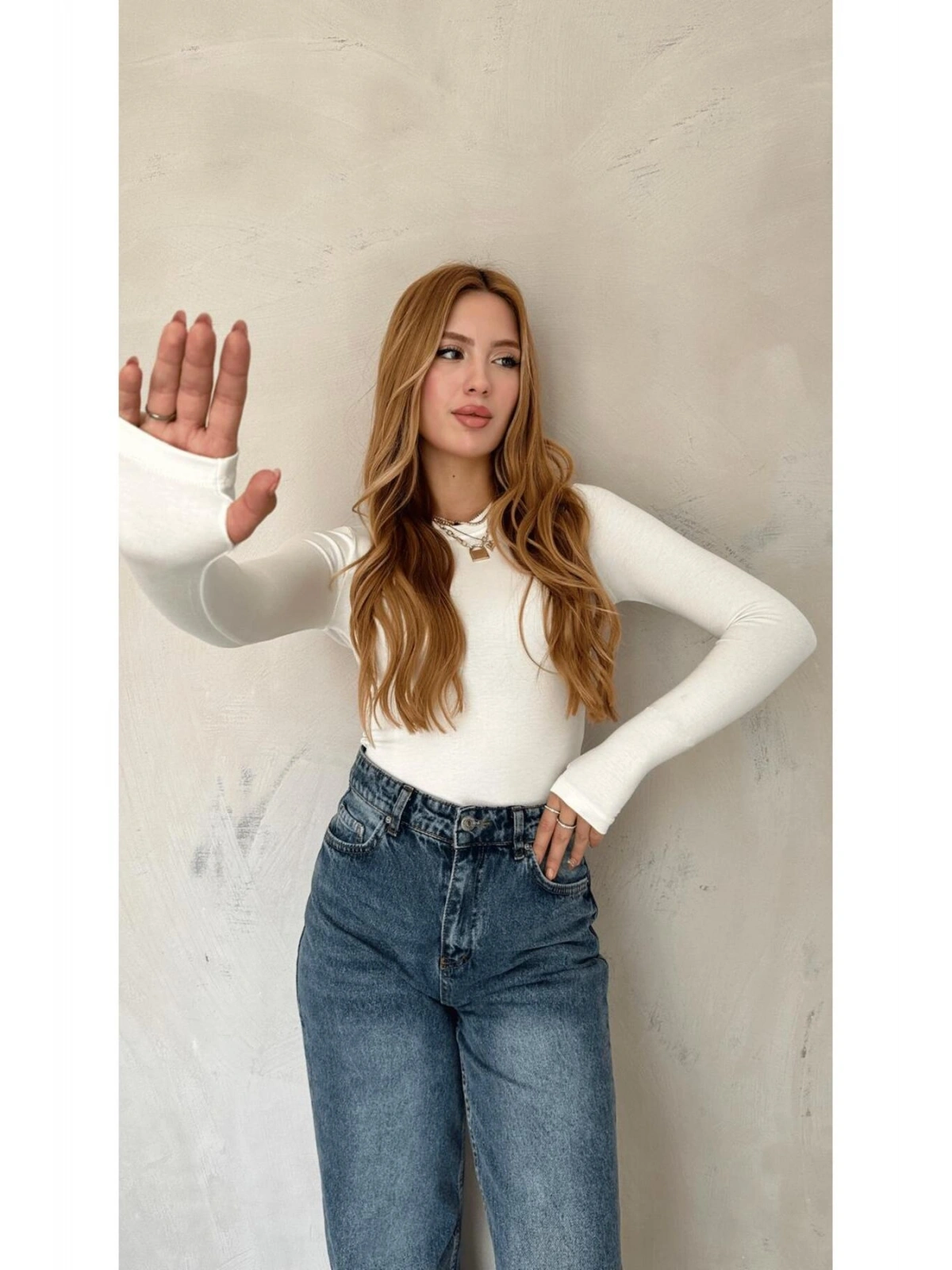 Kadın Beyaz Likralı Uzun Kollu Basic Body – Fit Kalıp, Esnek ve Yumuşak Dokulu