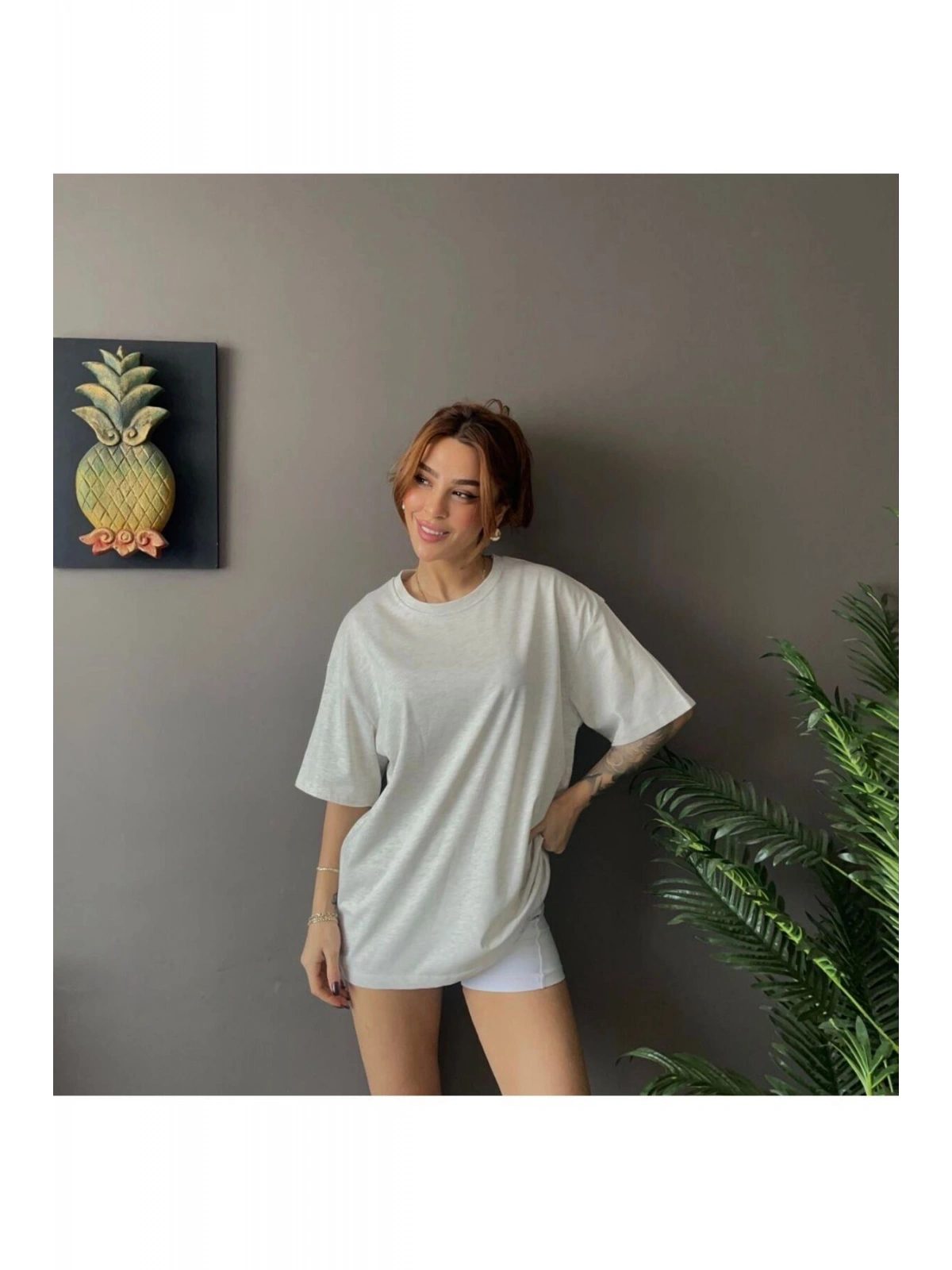Kadın Oversize Basic Tişört – Salaş Kesim Pamuklu Günlük T-Shirt