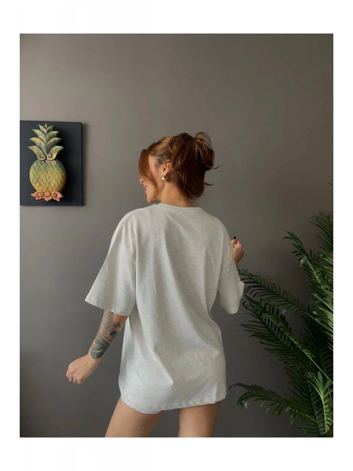 Kadın Oversize Basic Tişört – Salaş Kesim Pamuklu Günlük T-Shirt