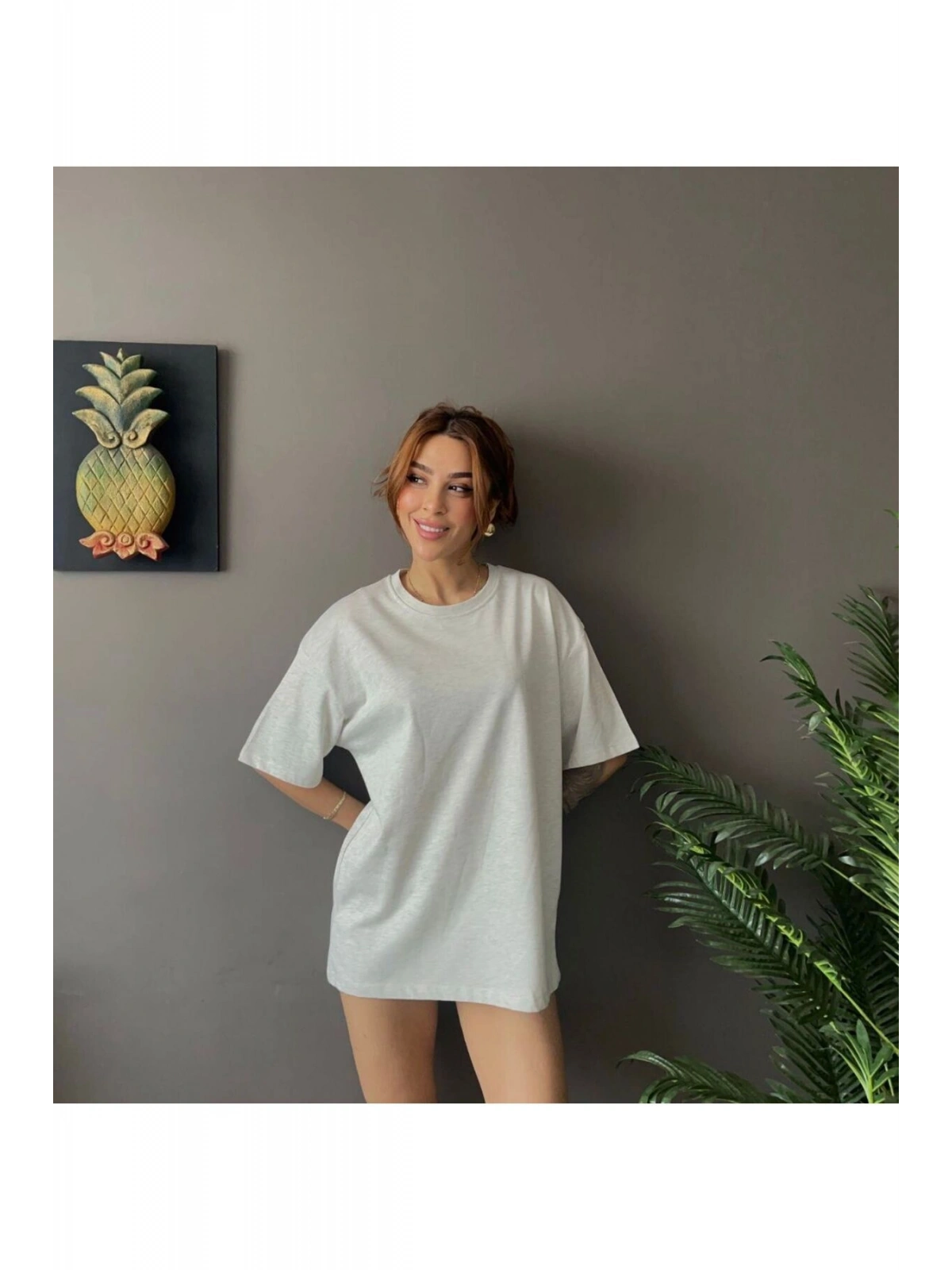 Kadın Oversize Basic Tişört – Salaş Kesim Pamuklu Günlük T-Shirt