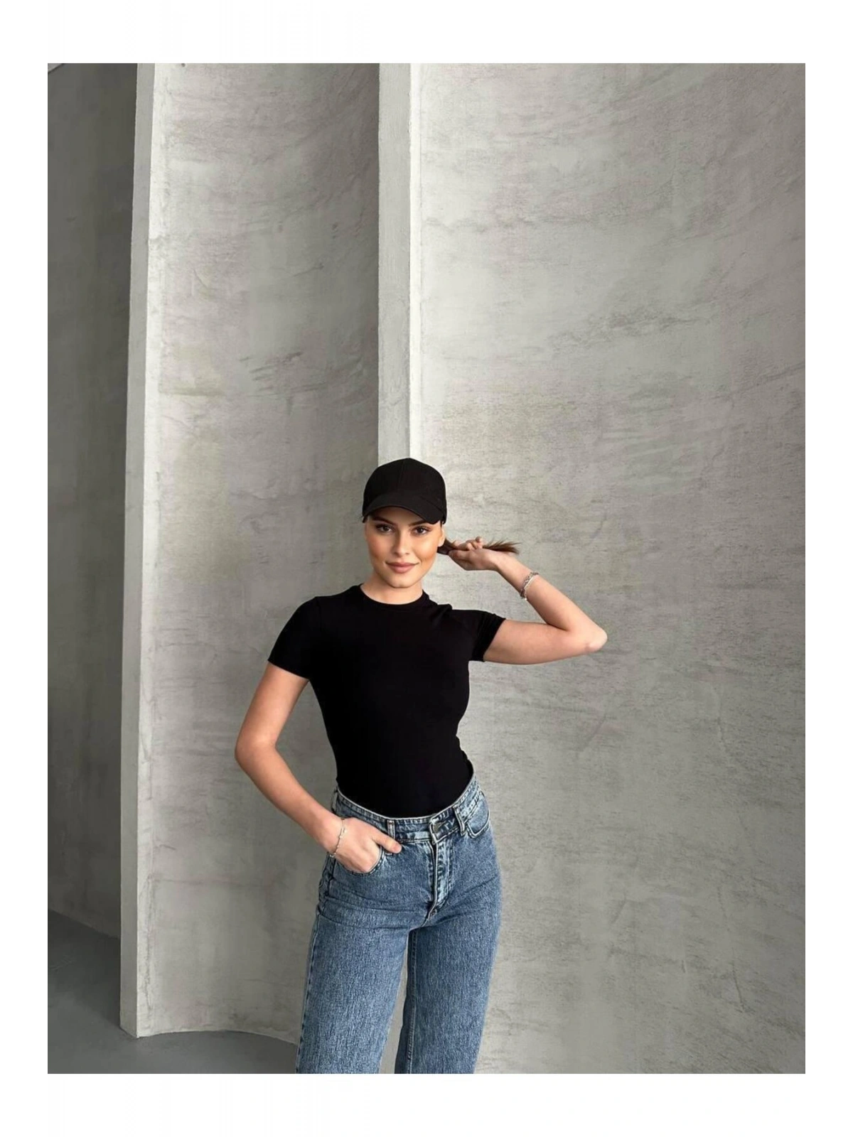 Kadın Basic Bisiklet Yaka Slim Fit Body — Kısa Kol Günlük Body