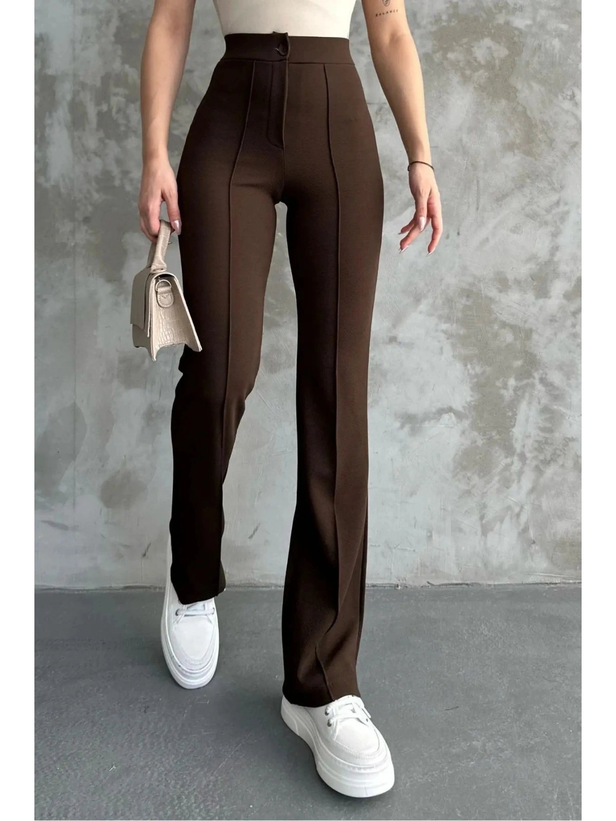 Kadın Yüksek Bel İspanyol Paça Krep Kumaş Pantolon — Slim Fit Şık Pantolon
