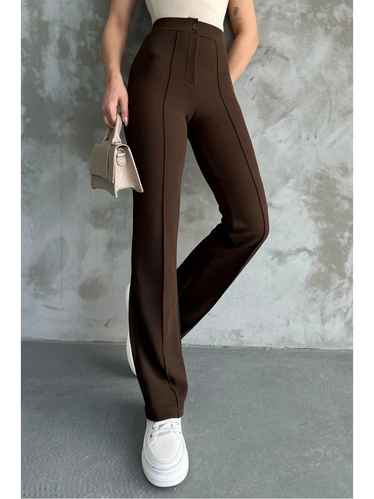 Kadın Yüksek Bel İspanyol Paça Krep Kumaş Pantolon — Slim Fit Şık Pantolon