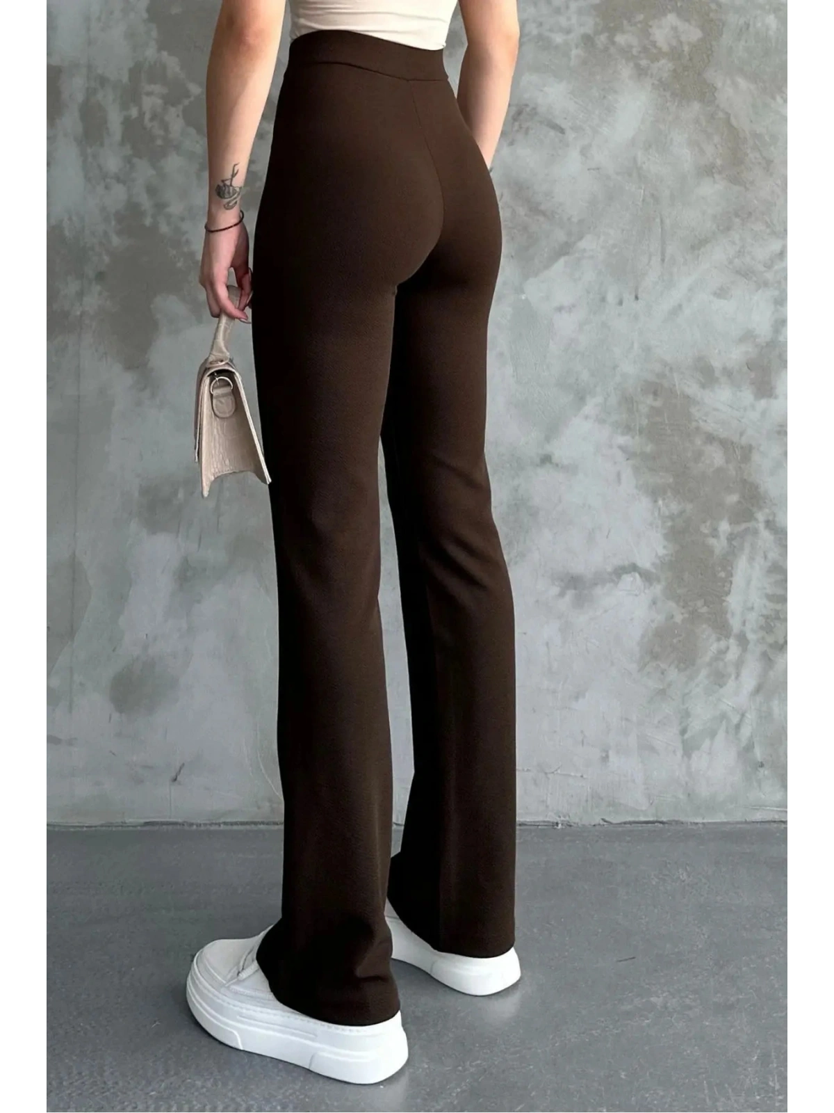 Kadın Yüksek Bel İspanyol Paça Krep Kumaş Pantolon — Slim Fit Şık Pantolon