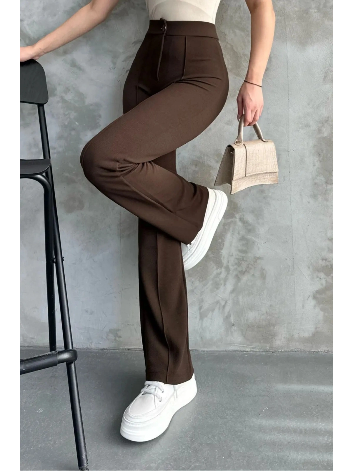 Kadın Yüksek Bel İspanyol Paça Krep Kumaş Pantolon — Slim Fit Şık Pantolon