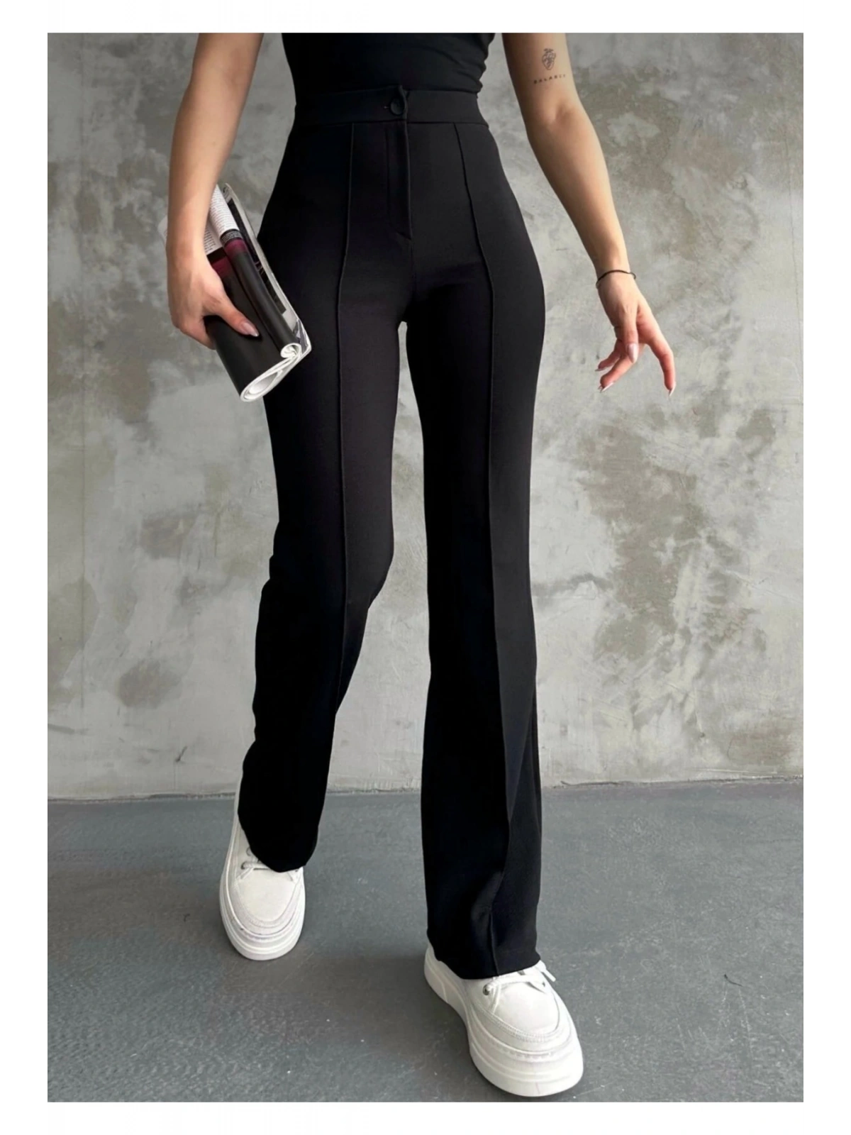 Kadın Yüksek Bel İspanyol Paça Krep Kumaş Pantolon — Slim Fit Şık Pantolon