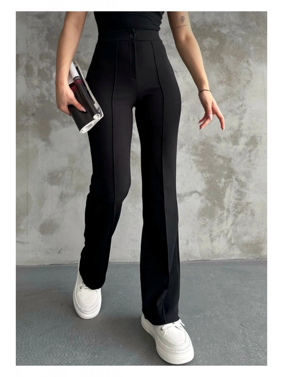 Kadın Yüksek Bel İspanyol Paça Krep Kumaş Pantolon — Slim Fit Şık Pantolon