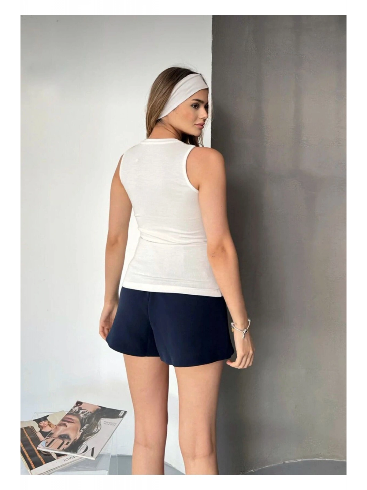 Kadın Sıfır Kol Bisiklet Yaka Buzzy Modal Kumaş Bluz