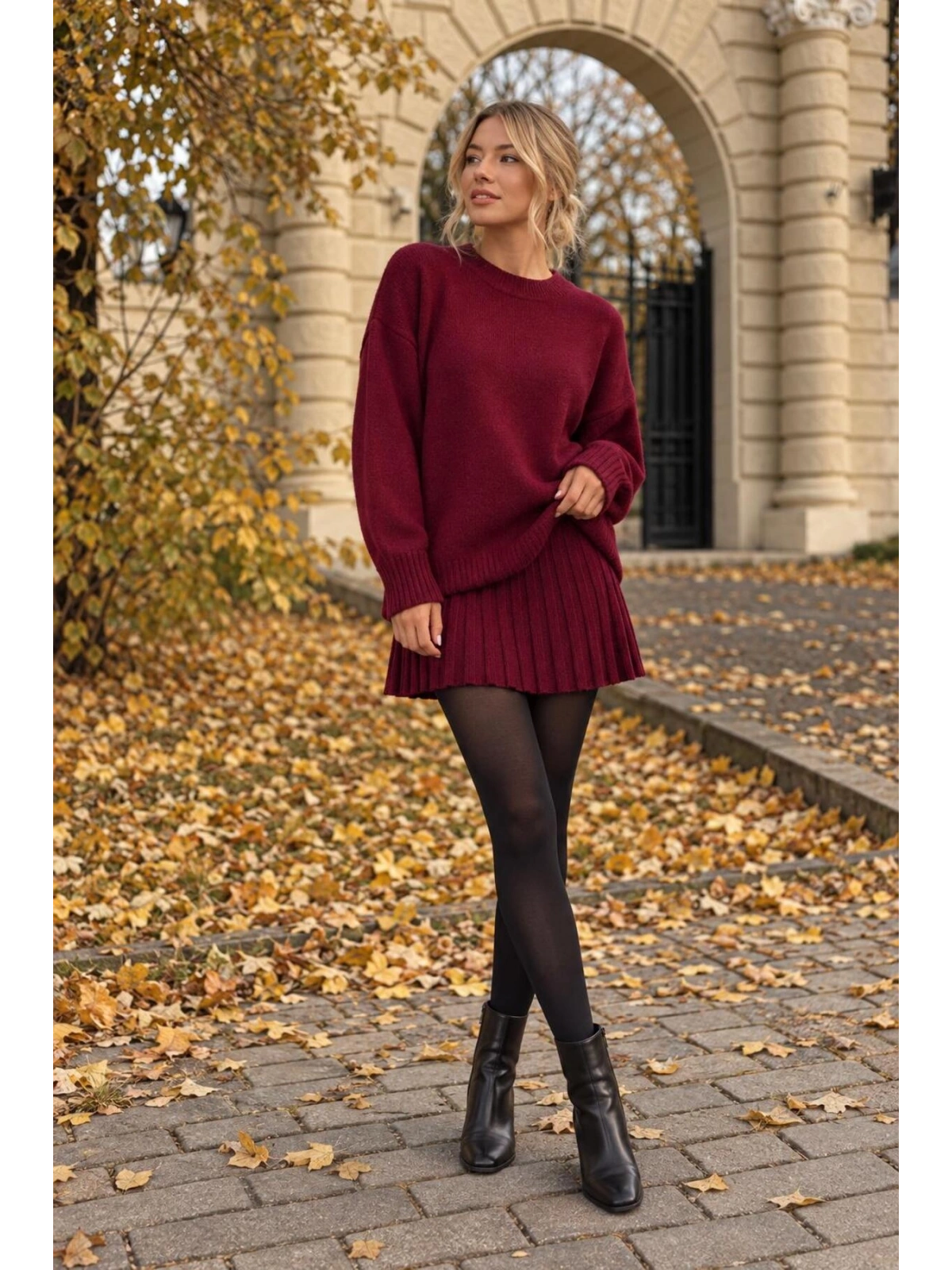 Kadın Bordo Bisiklet Yaka Oversize Triko Kazak Piliseli Mini Etek İkili Takım