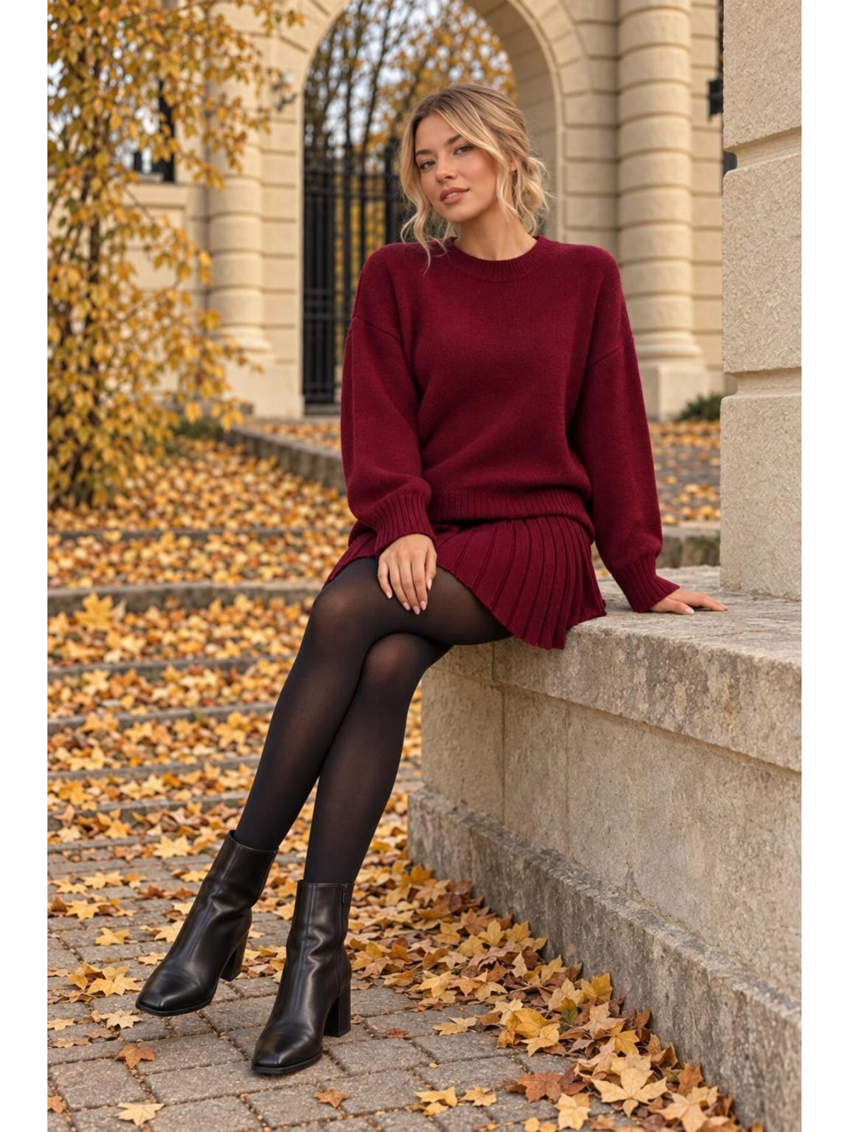 Kadın Bordo Bisiklet Yaka Oversize Triko Kazak Piliseli Mini Etek İkili Takım