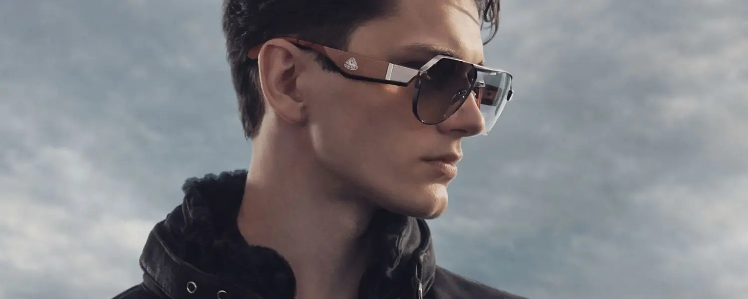 KONFORUN ÖTESİNDE, SINIFIN EN ÜSTÜNDE