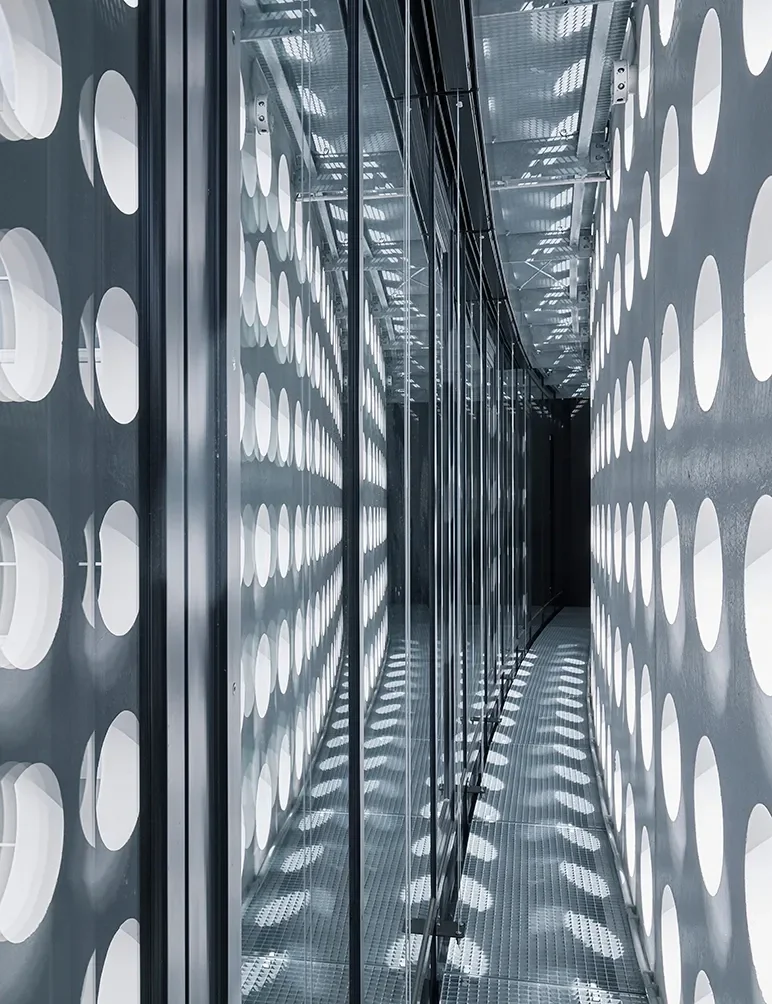 Silhouette Lens Lab, Linz – dış cephe