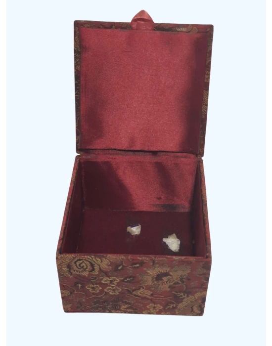 Vintage Cam Boncuk Ve Pul İşlemeli Kutu Aoa Ölçü 10X10Cm 7Cm Yüksekliği