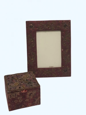 Nostaljik Cam Boncuk Ve Pul İşlemeli Çerçeve