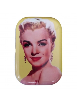 Marilyn Monroe Portresi Bulunan Nostaljik Bir Dekoratif Metal Kutu