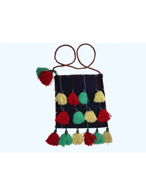 El Yapimi Püsküllü Çanta