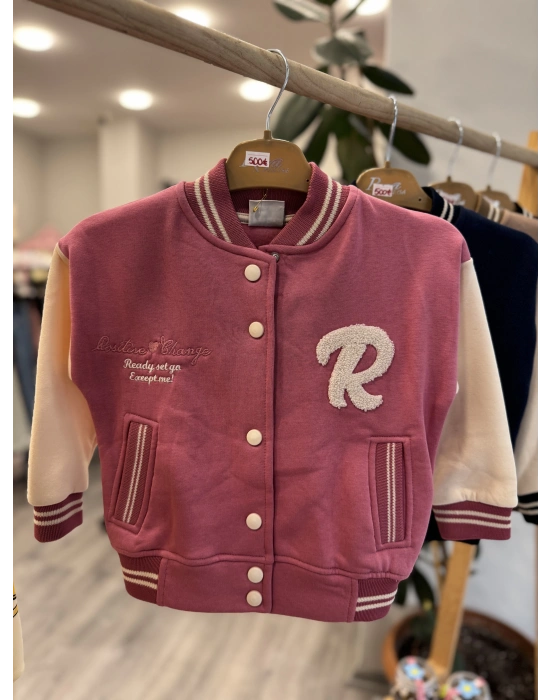 Pembe Şardonlu Kolej Mont (3-10 yaş)