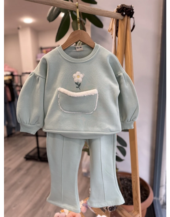 Çiçek Nakışlı Cepli Takım (1ve2 yaş)